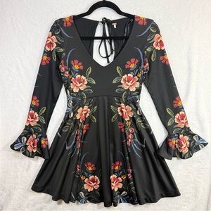 Free People XS Wild Horses Mini Dress Black Floral Bell‎ Sleeve Open Back Boho